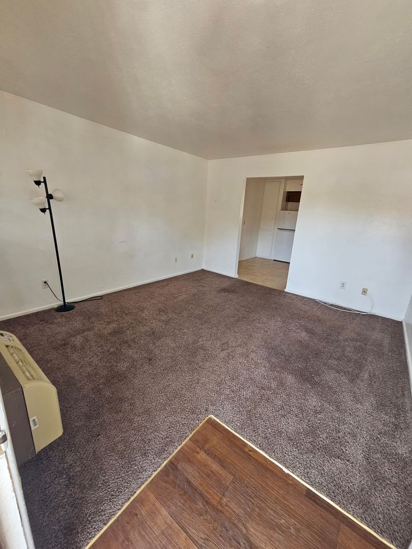 Lubbock Apartment: 2619 19th Street
