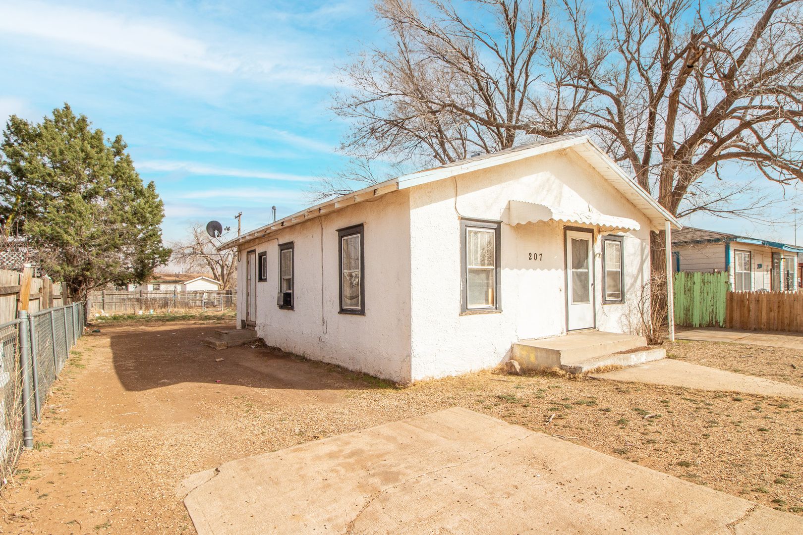 Lubbock Apartment: 207 Temple Avenue
