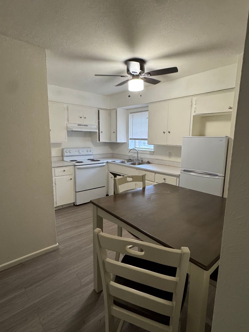 Lubbock Apartment: 2619 19th Street
