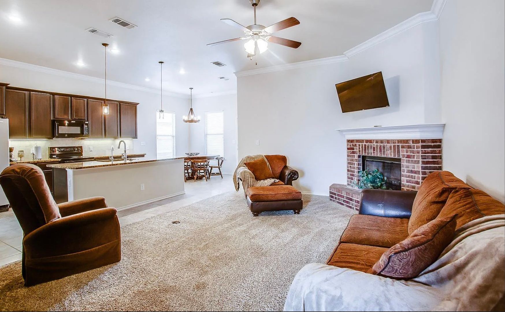 Lubbock House: 7428 103rd Street