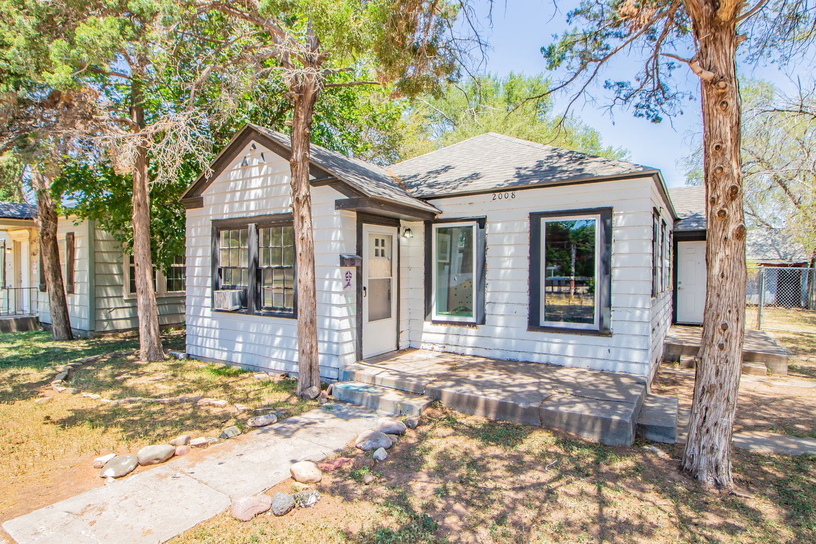 Lubbock House: 2008 31st Street - FRONT