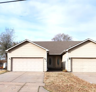 Beautiful and Spacious 4 Bedroom – photo 1