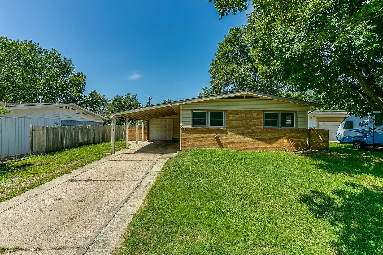 Derby House: 545 Riverview