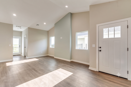 Area151 Cromwell – photo 1
