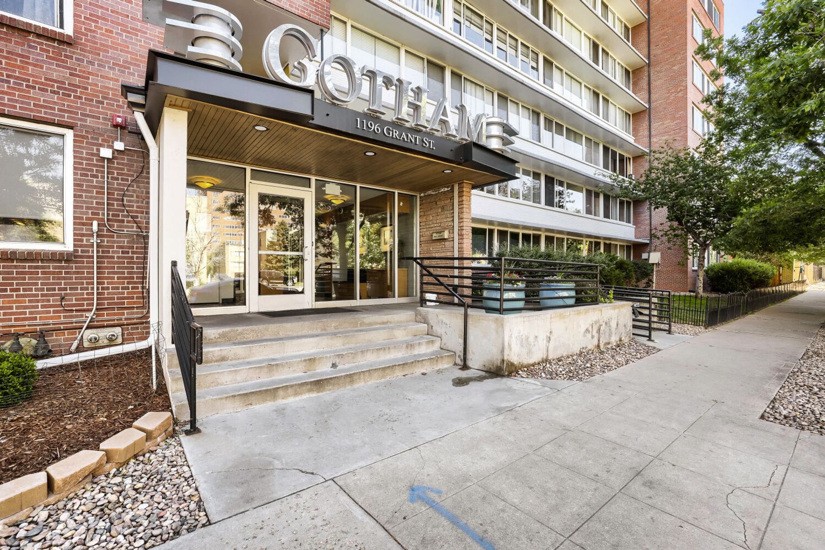 Denver House: 1196 N Grant St