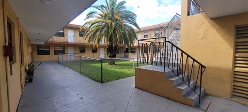 Renovated 1 Bed/1 Bath - Walk to Metrorail Station and Hialeah Casino! – photo 1