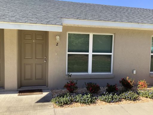 Silver Springs Shores Apartment- 2/2 – photo 1