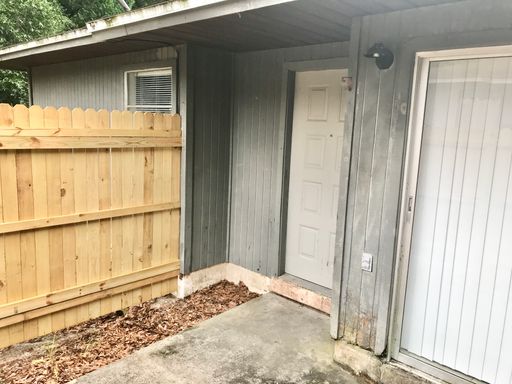 Conveniently Located 2 Bedroom - 2 Bath Apartment – photo 1
