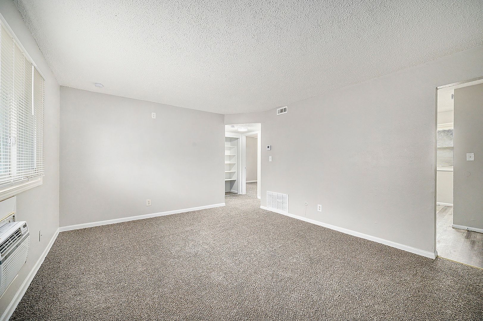 Kansas City Apartment: 1612 Washington Ave