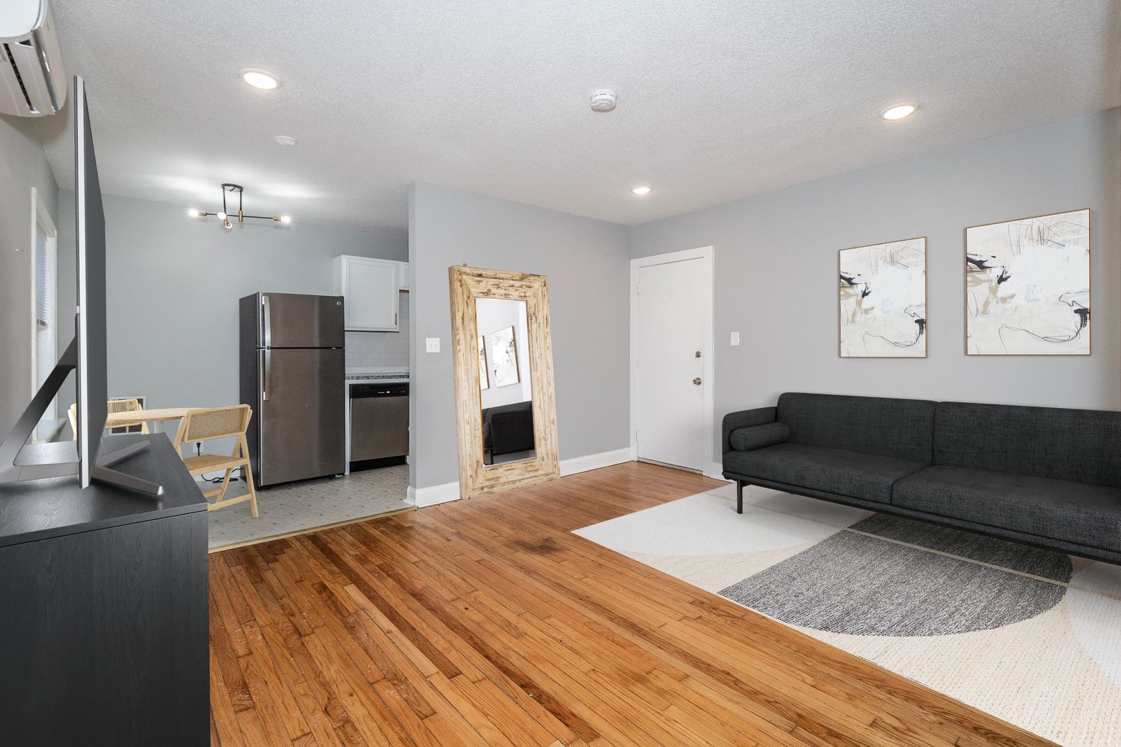 Kansas City Apartment: 2729 Campbell St