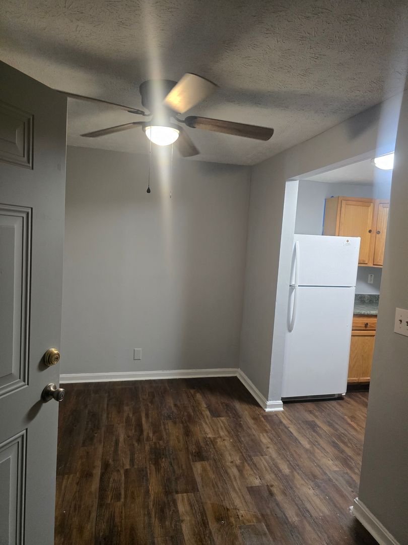Louisville Apartment: 1625 W. Jefferson St