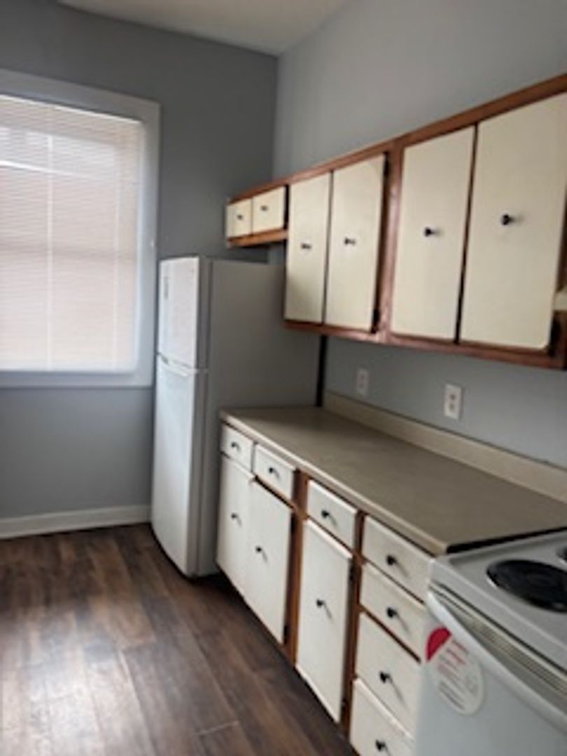 Louisville Apartment: 2406 W. Muhammad Ali Blvd