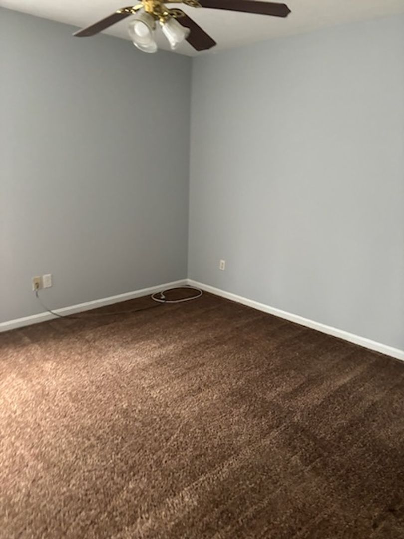 Louisville House: 2512 Cedar St
