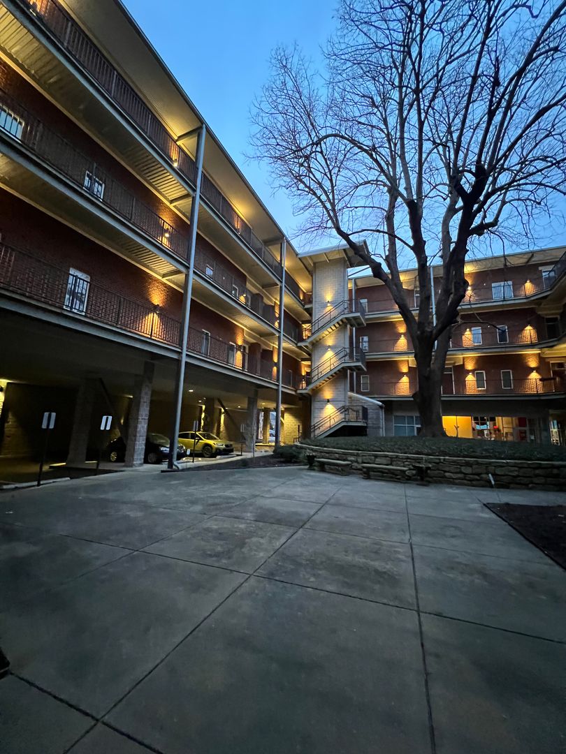 Louisville Apartment: 2011 Frankfort Ave