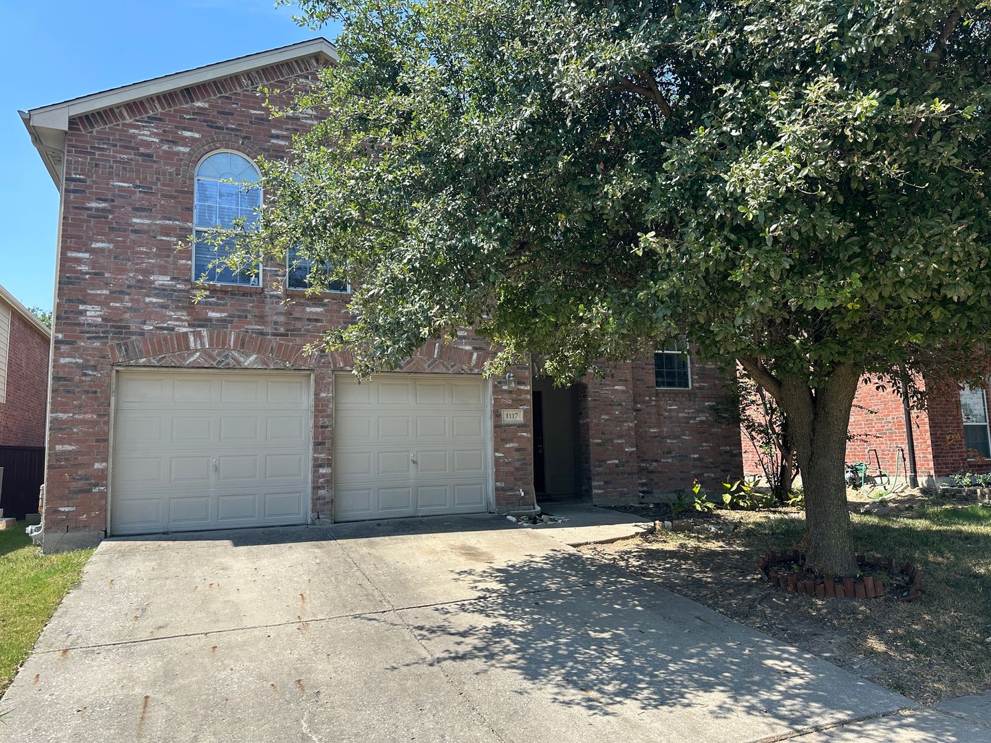 Anna House: 1117 Acacia
