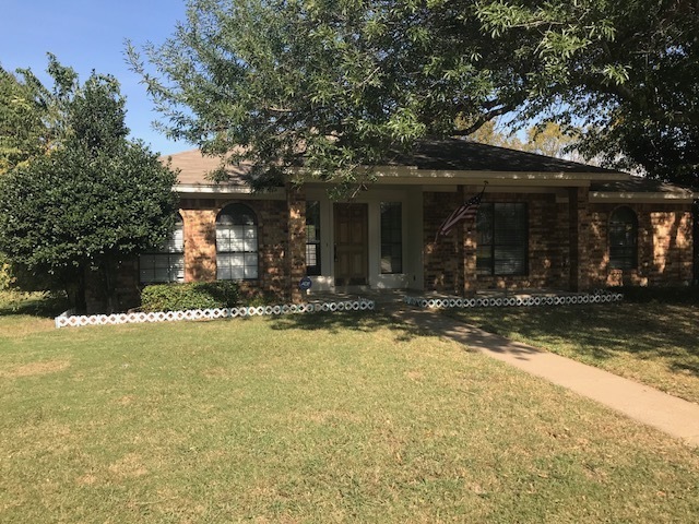Plano House: 801 Bass Dr.