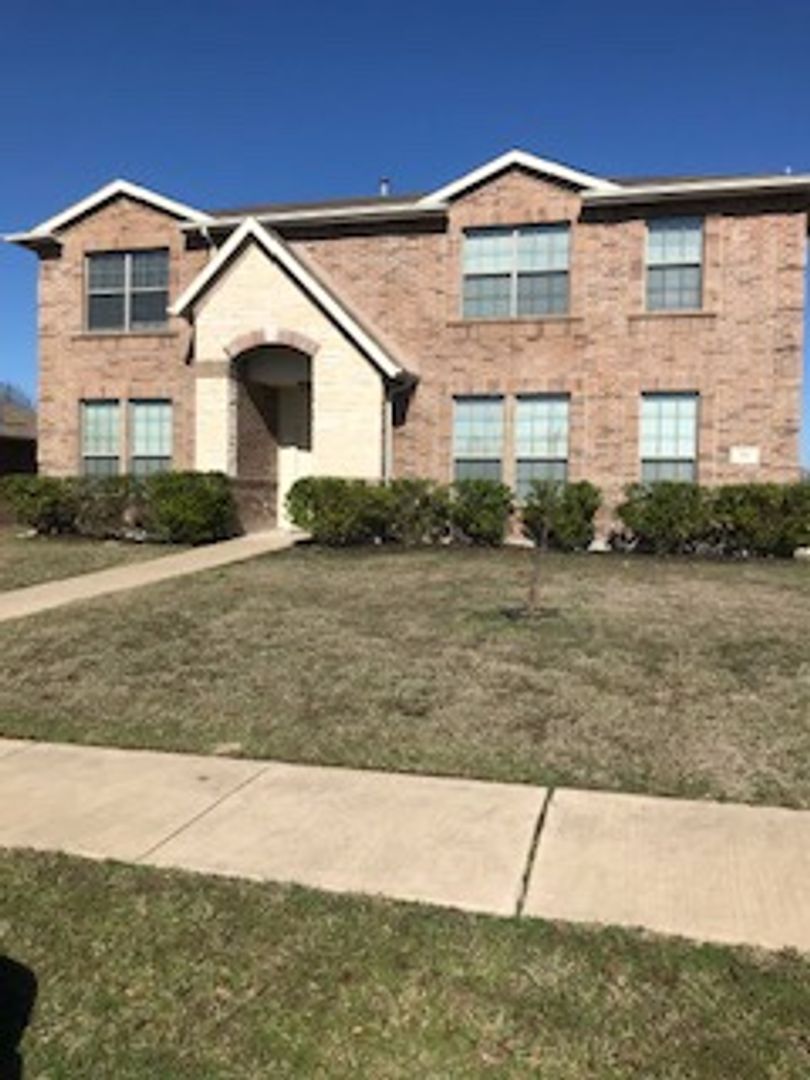 Royse City House: 504 Ame Lane