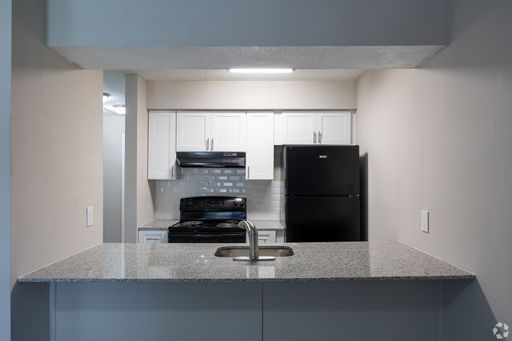 Pinebrook Place – photo 1