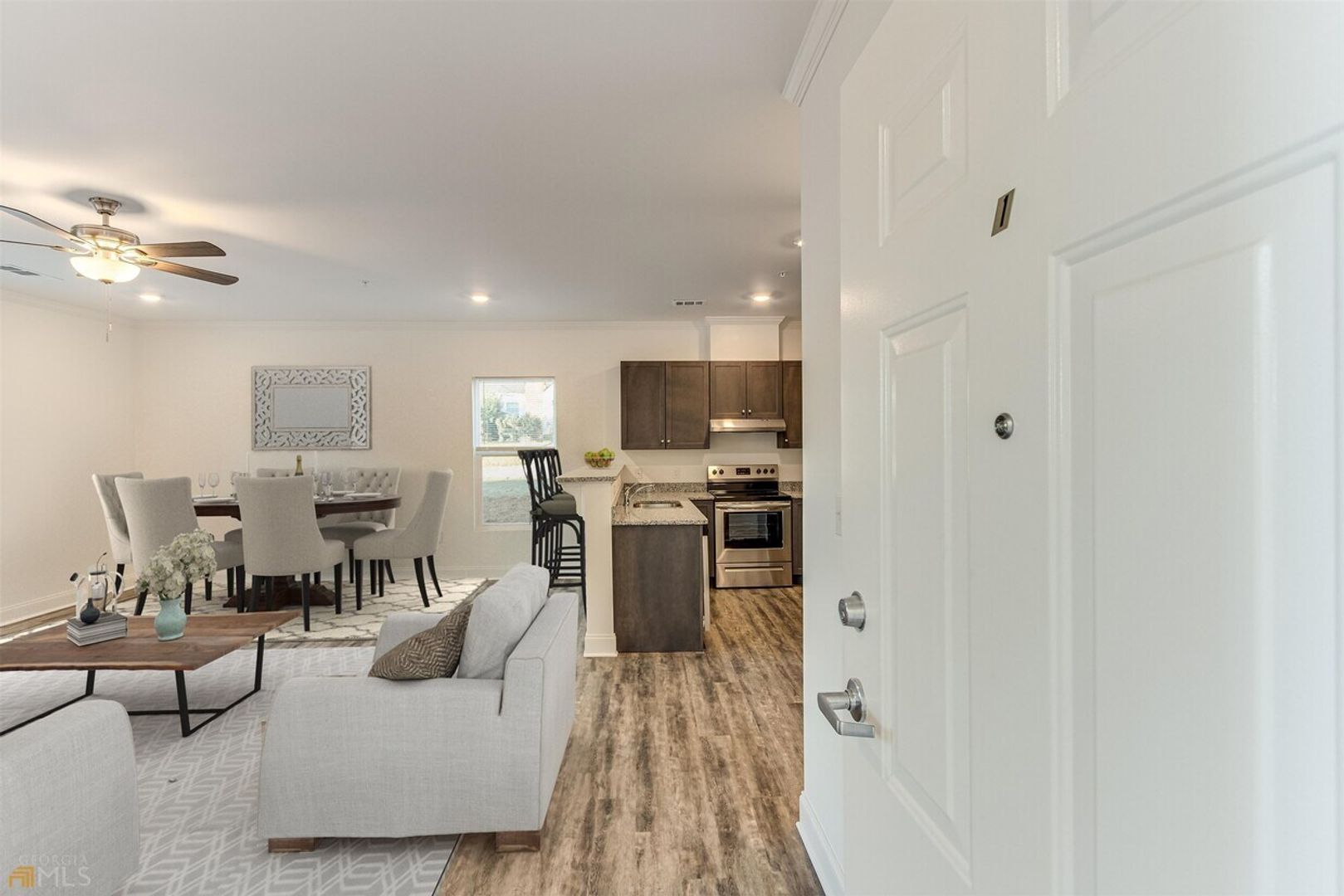 Gainesville Apartment: 915 Washington Street