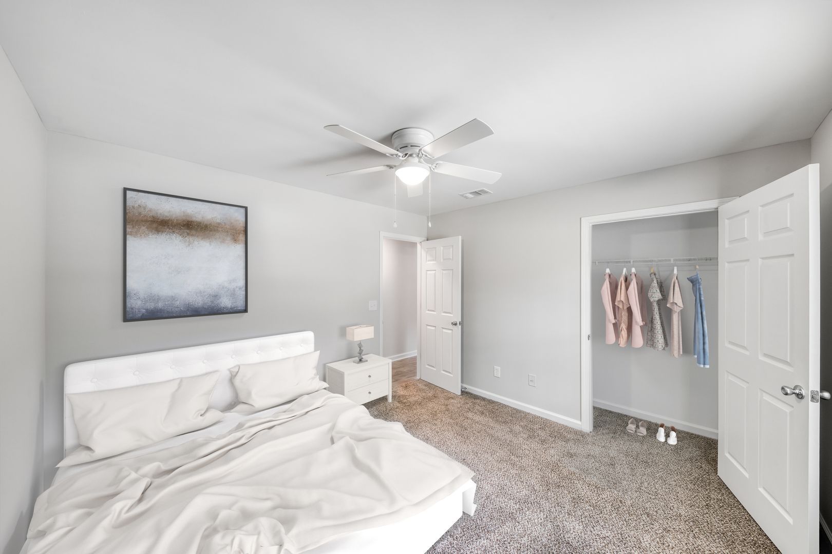 Athens Apartment: 156 Oak Bluff Drive