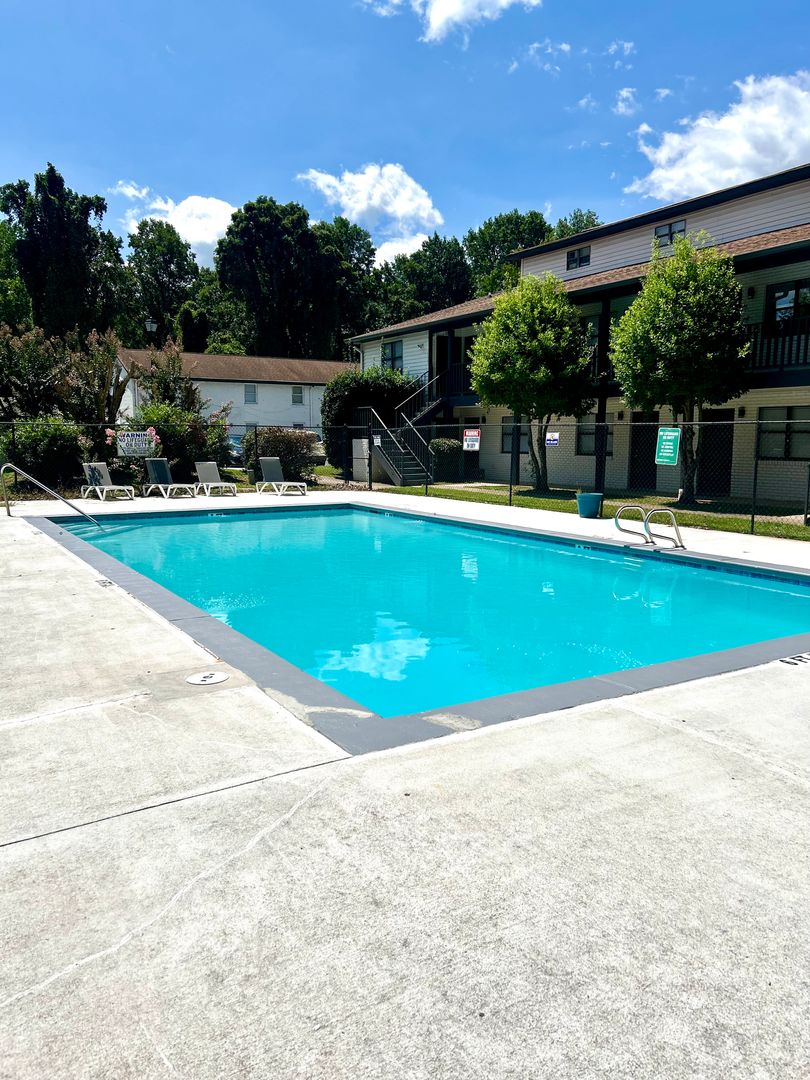 Gainesville Apartment: 3656 Browns Bridge Rd