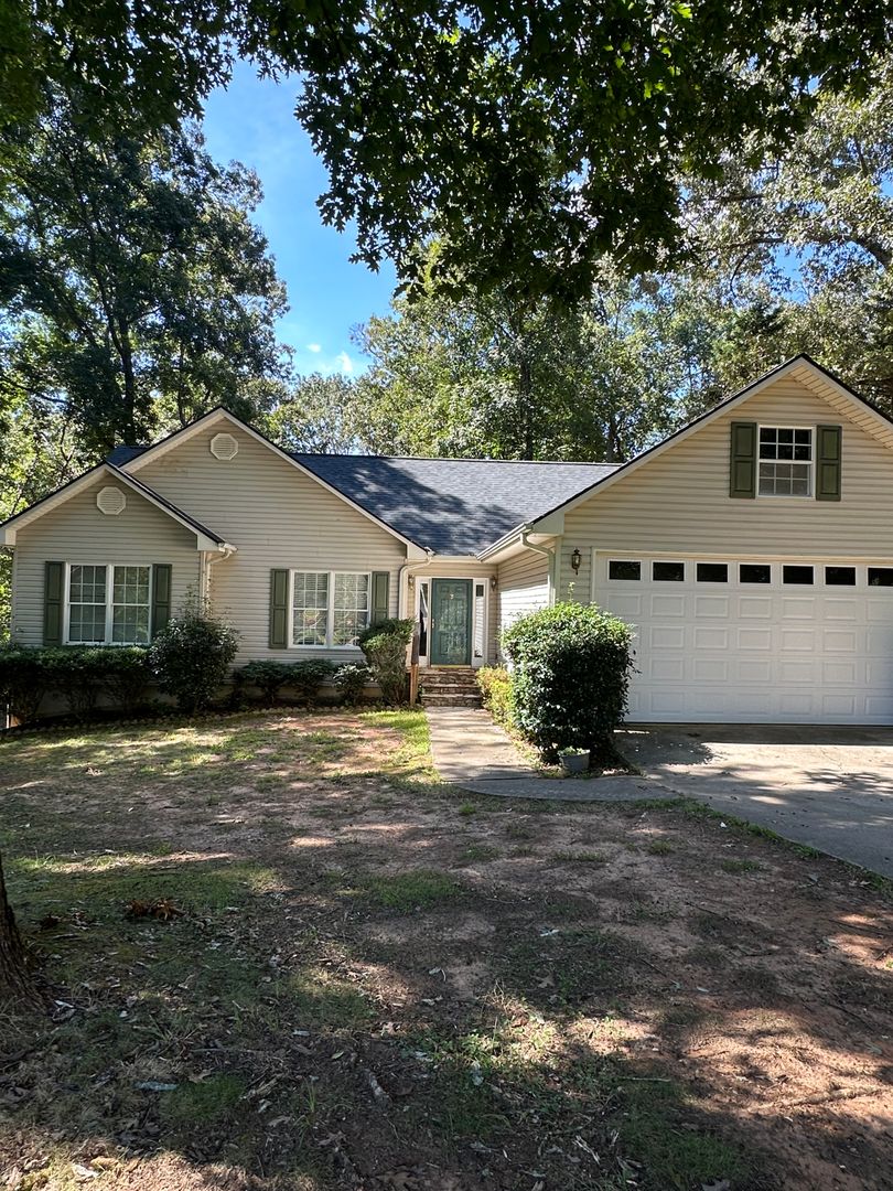 Gainesville House: 4714 Tomacheche Trail
