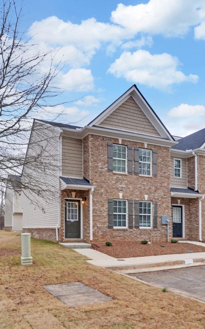 Gainesville Apartment: Valley Green Drive