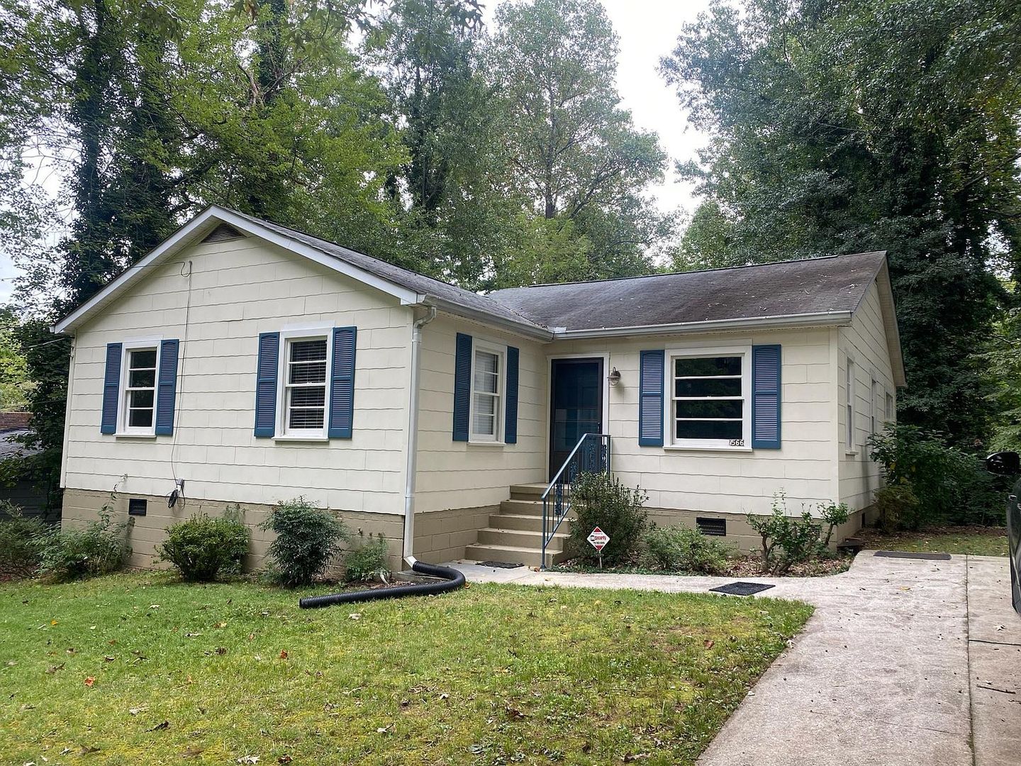 Welcome to 566 Mulberry Lane