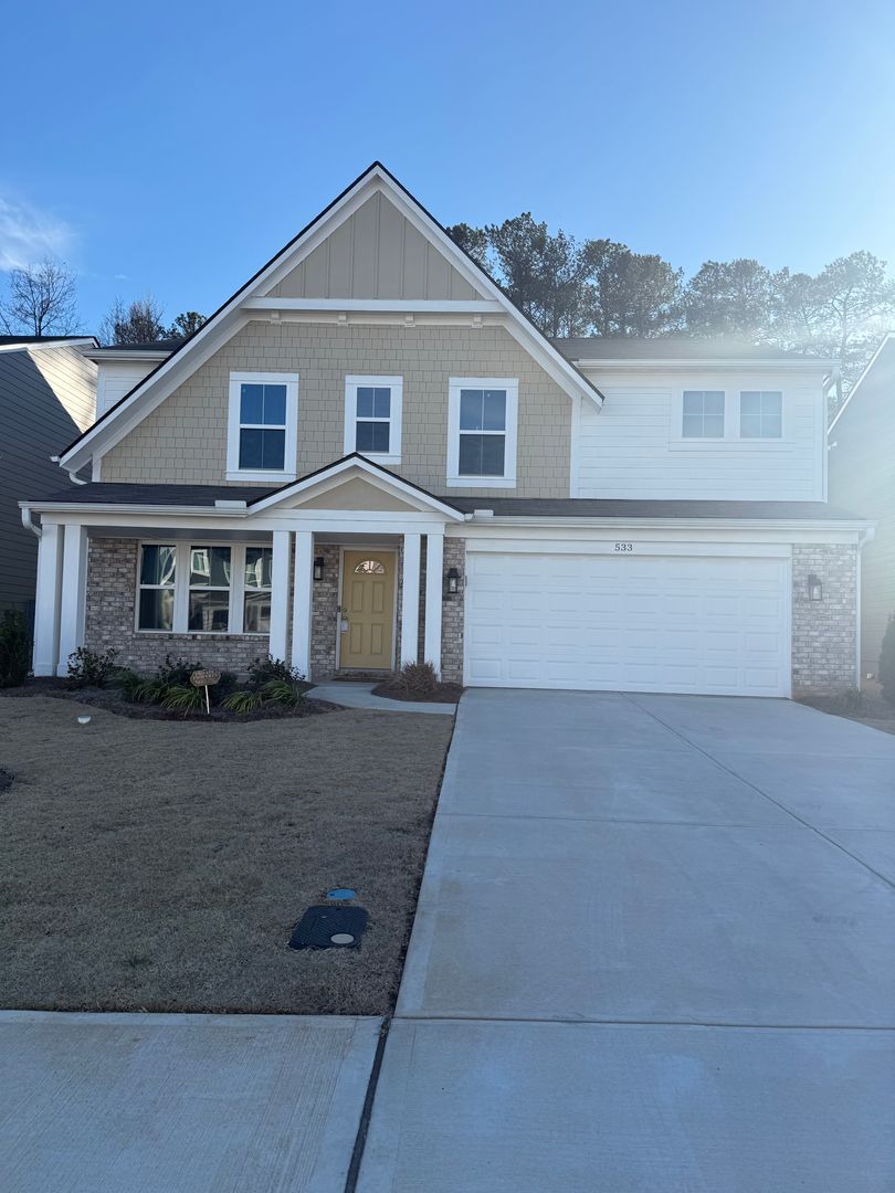Braselton House: 533 Traminer Way