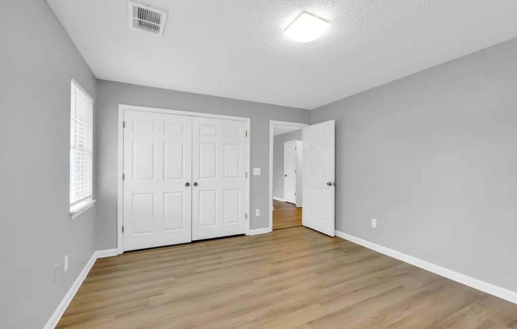 Athens Apartment: 115 Berlin Street