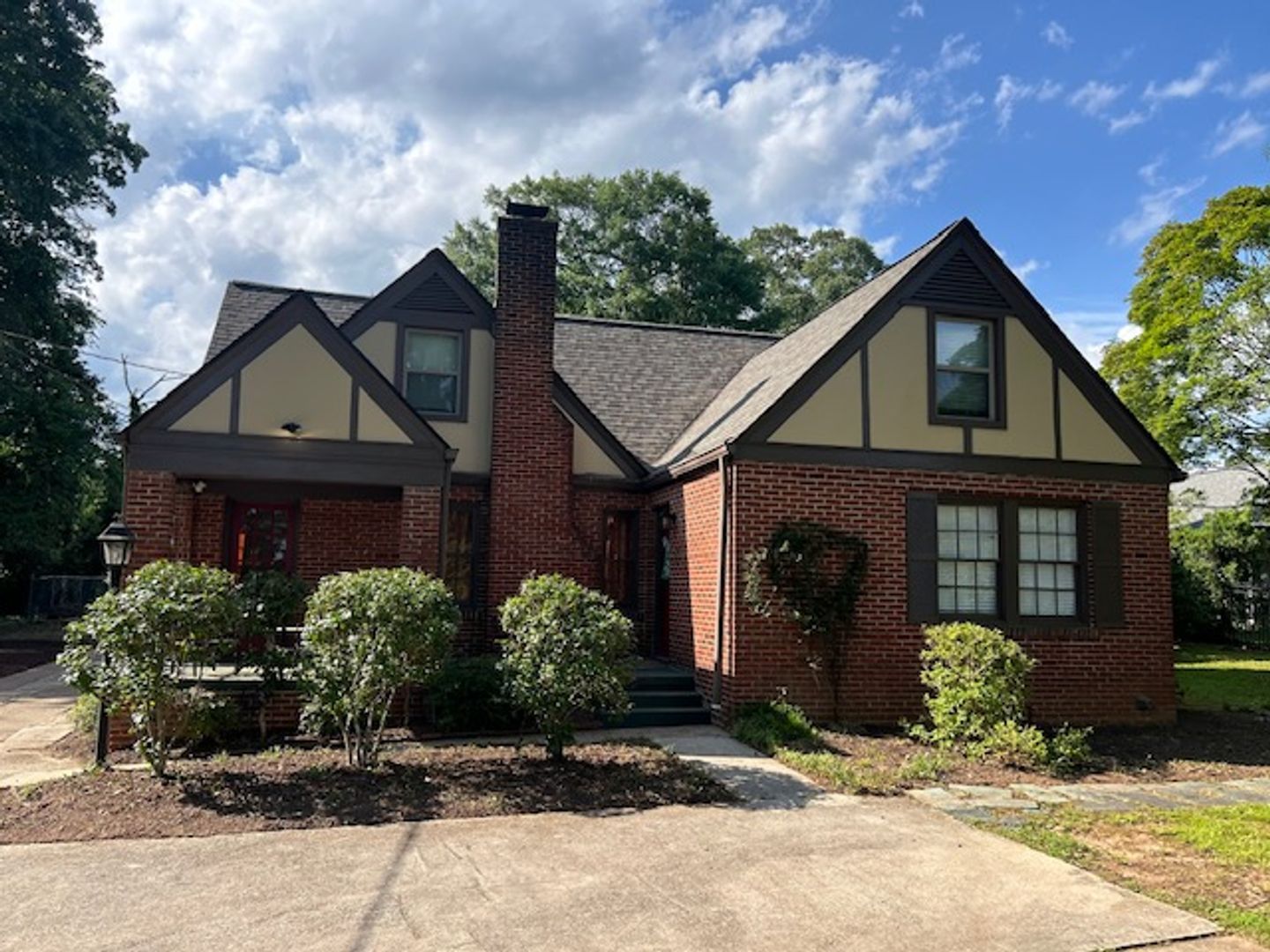 Welcome to 670 Ridgewood Avenue.