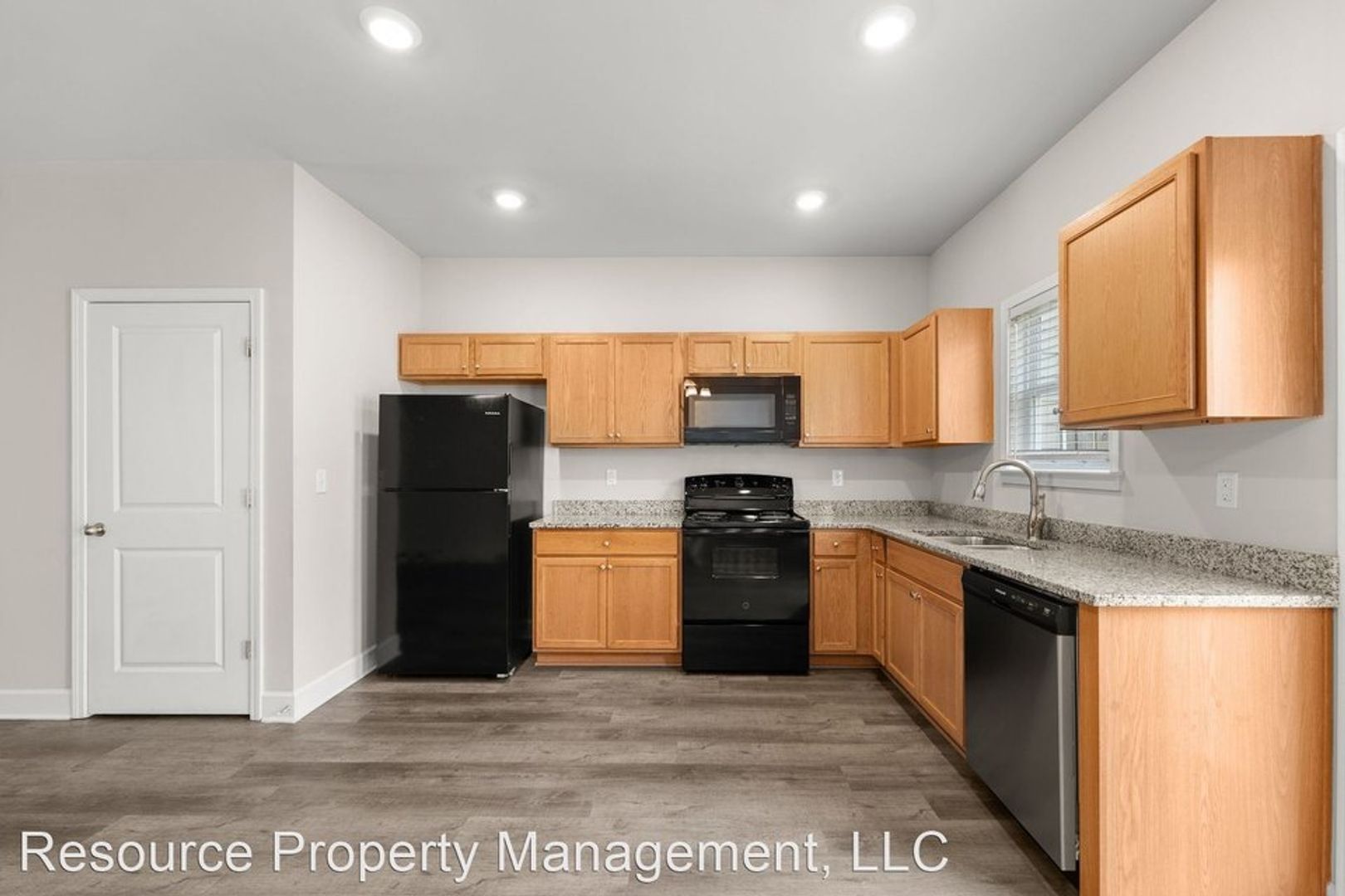 Oakwood Townhome: 4335 McClure Springs Dr