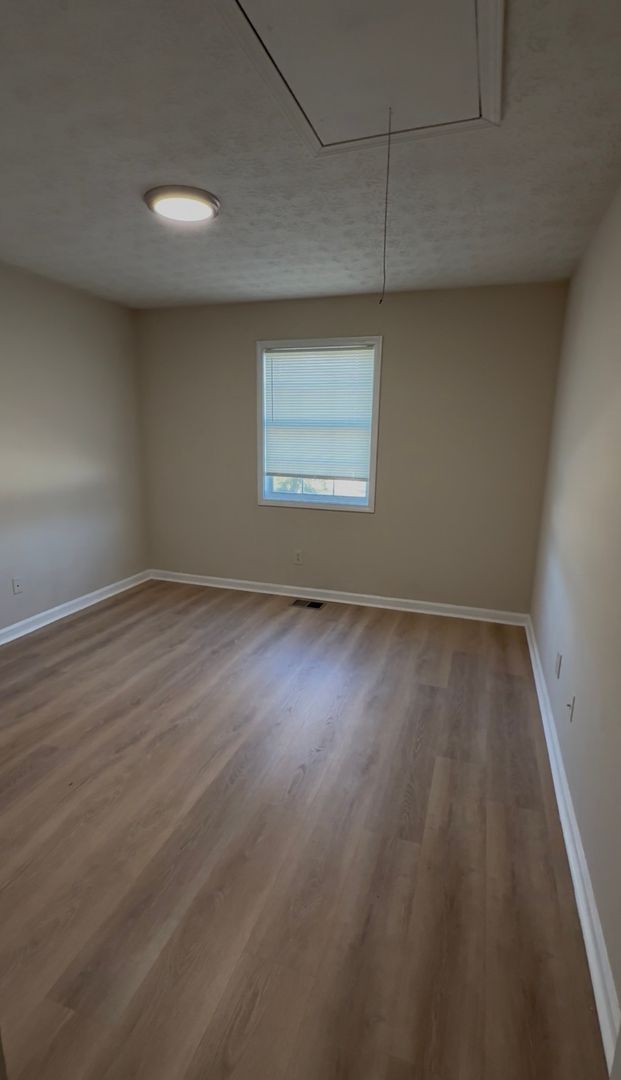 Winder Apartment: 150 Brookview Terrace