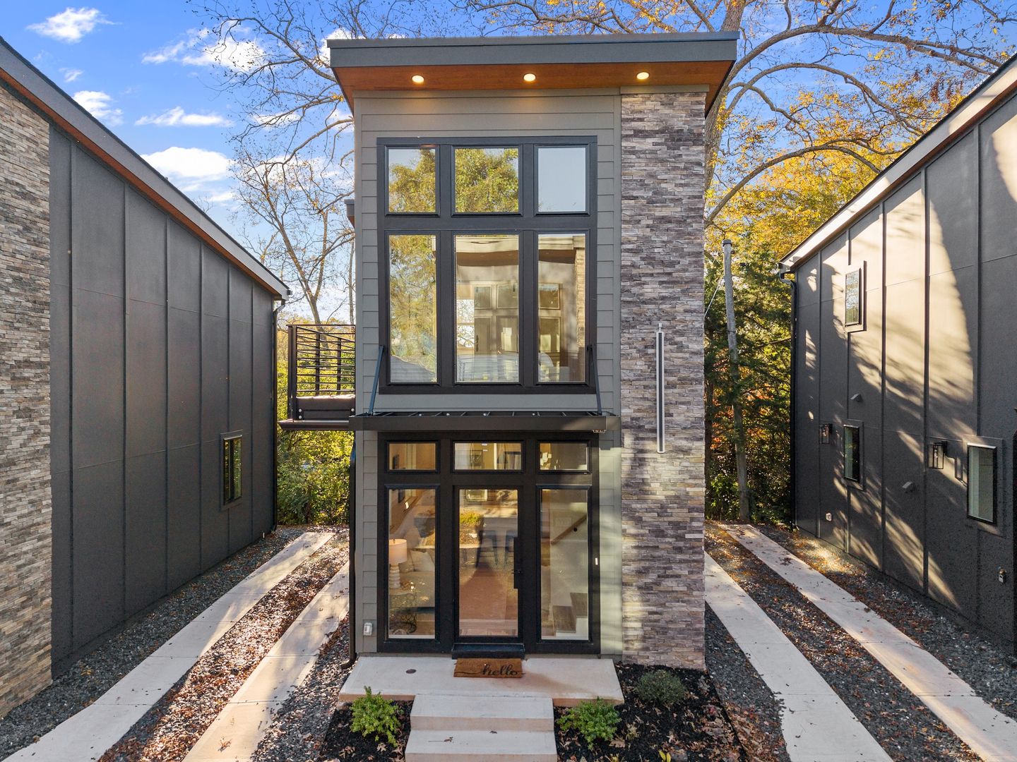 Gainesville Apartment: 521 Washington Street