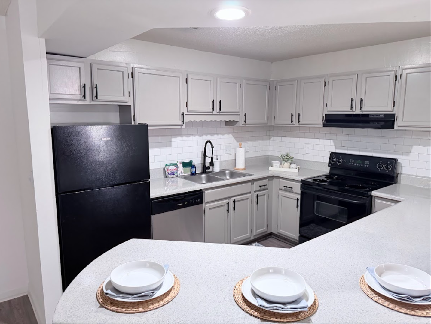 Gainesville Apartment: 1858 Thompson Bridge Rd