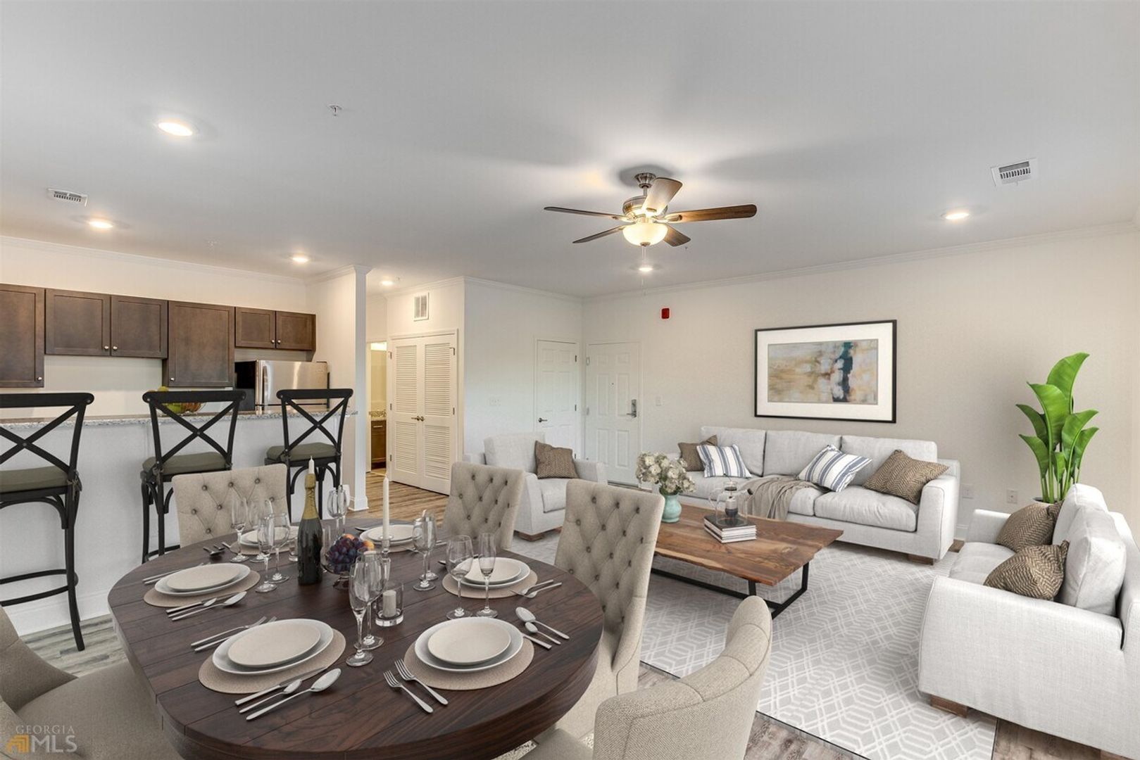 Gainesville Apartment: 915 Washington Street