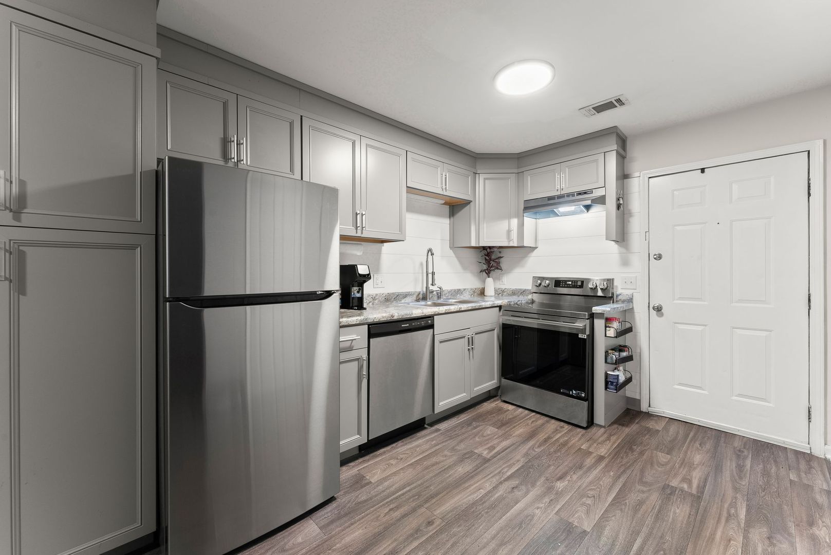 Cumming Apartment: 1400 Pilgrim Mill Road