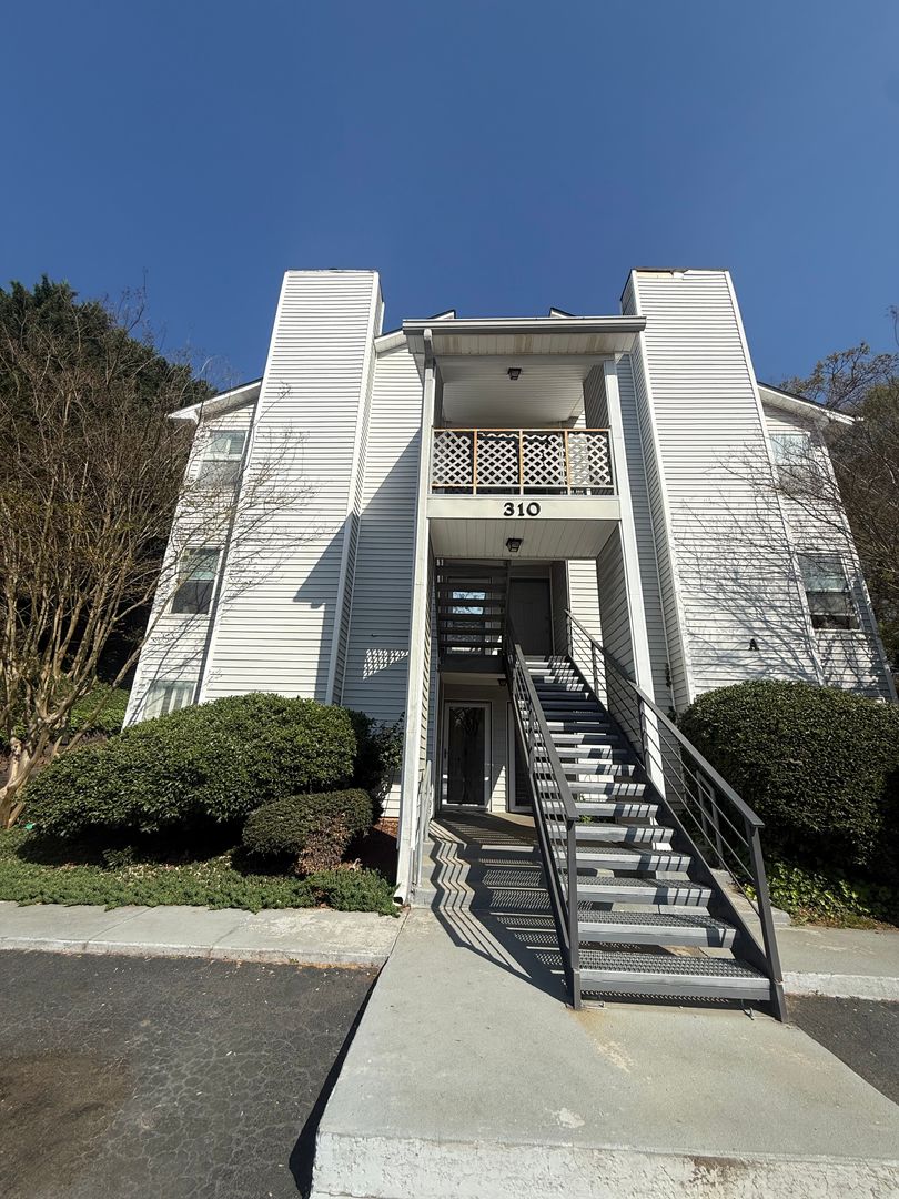 Gainesville Apartment: 310 Forrest Ave