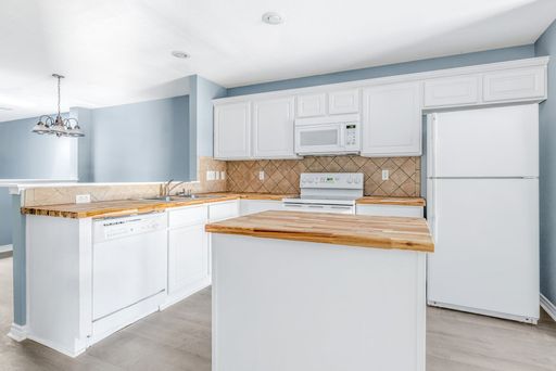 805 N Main st - 2 bed 2 bath newly renovated