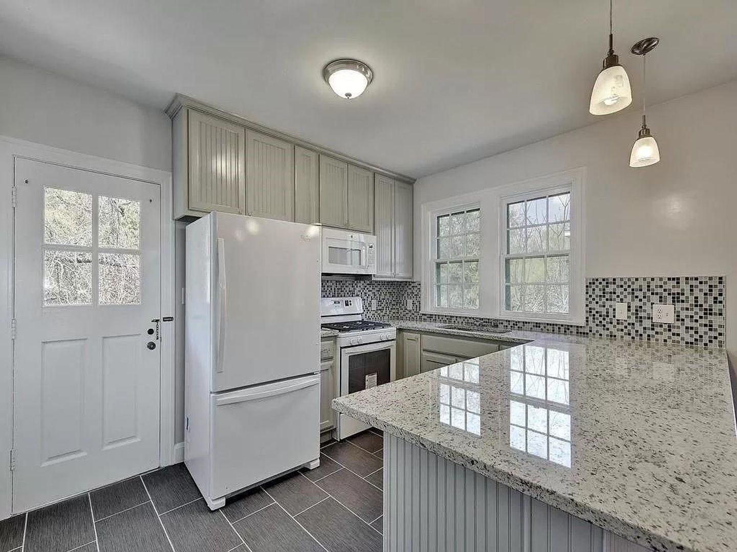 Austin Multiplex: 3202 Beanna St. #A