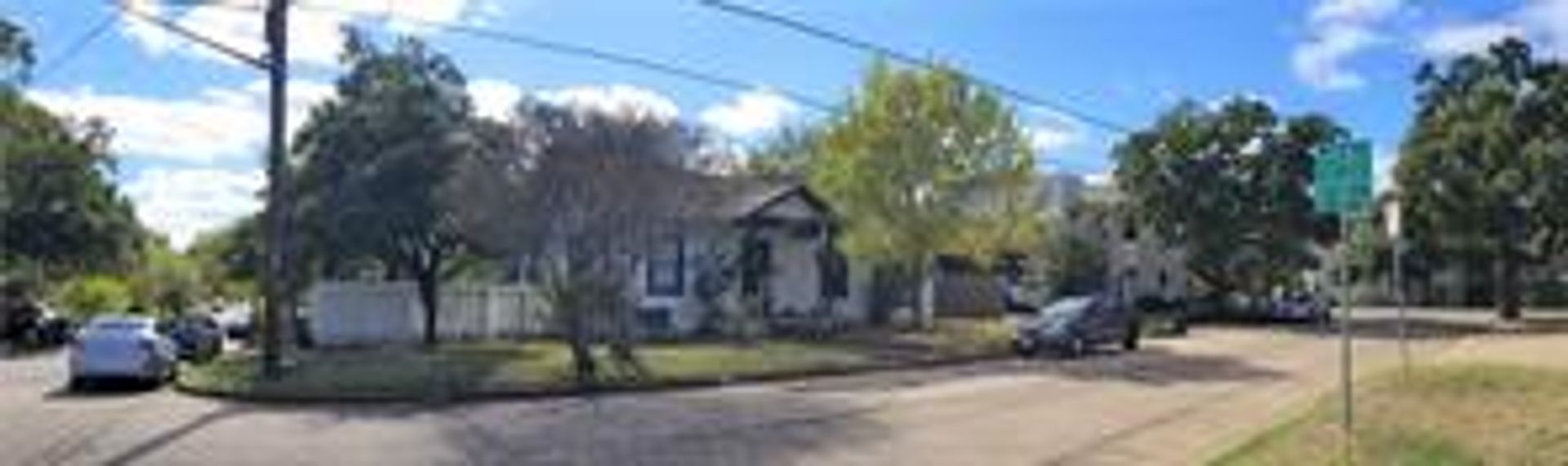 Austin House: 103 E 34th St