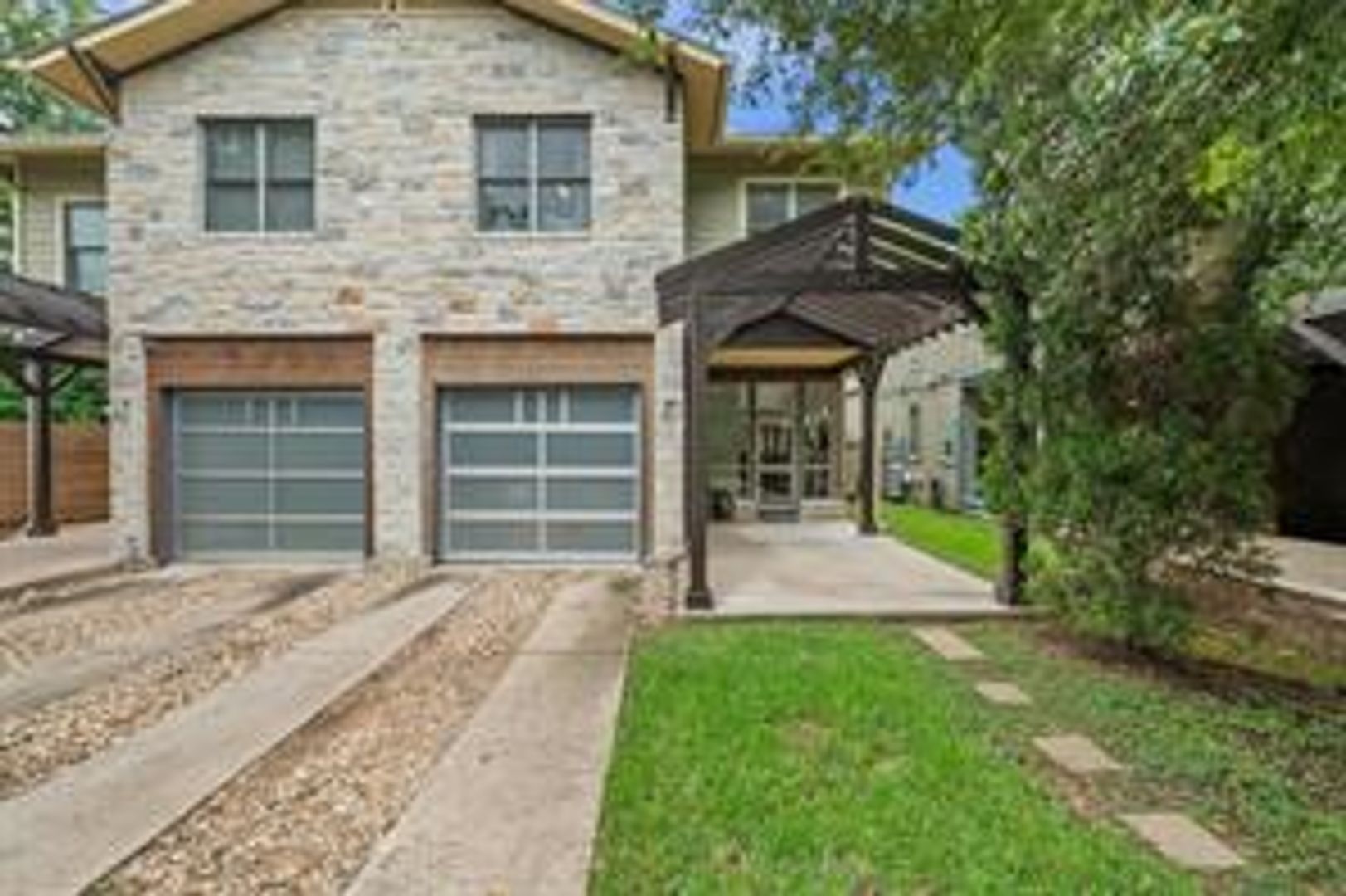 Austin Multiplex: 804  E 47th - #C