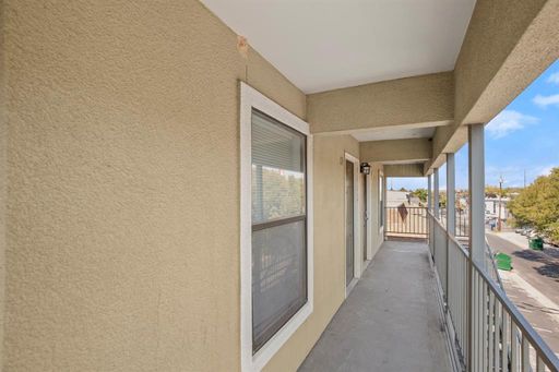 Fully Remodeled Studio – photo 1