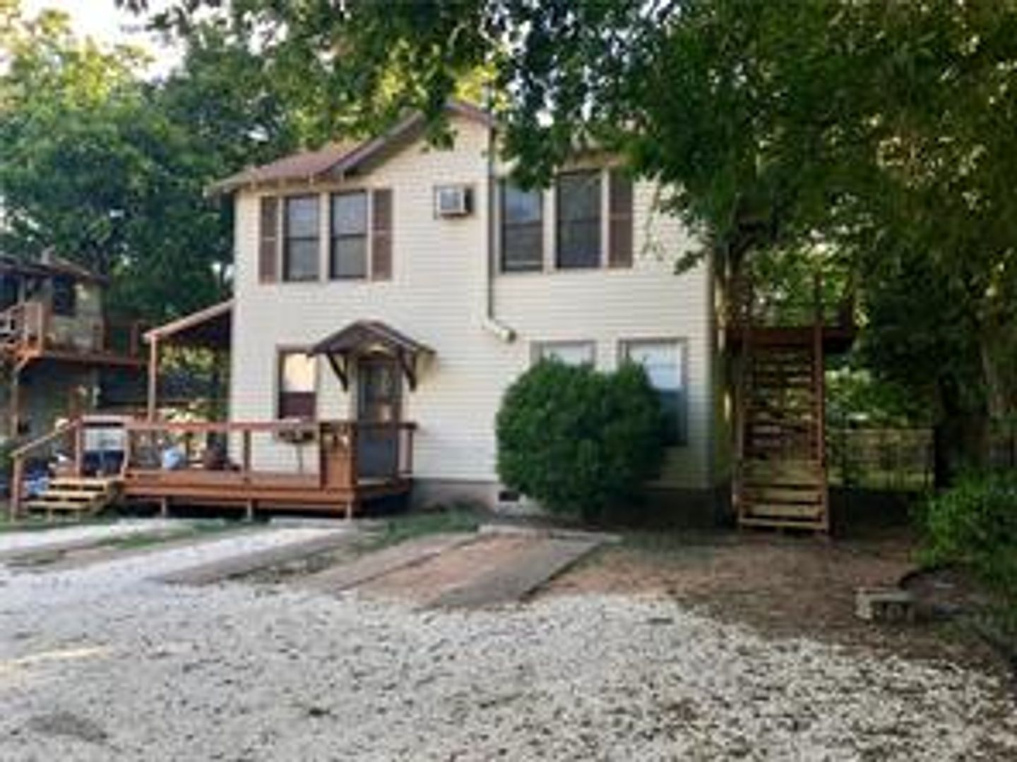 Austin Multiplex: 805 E. 47th