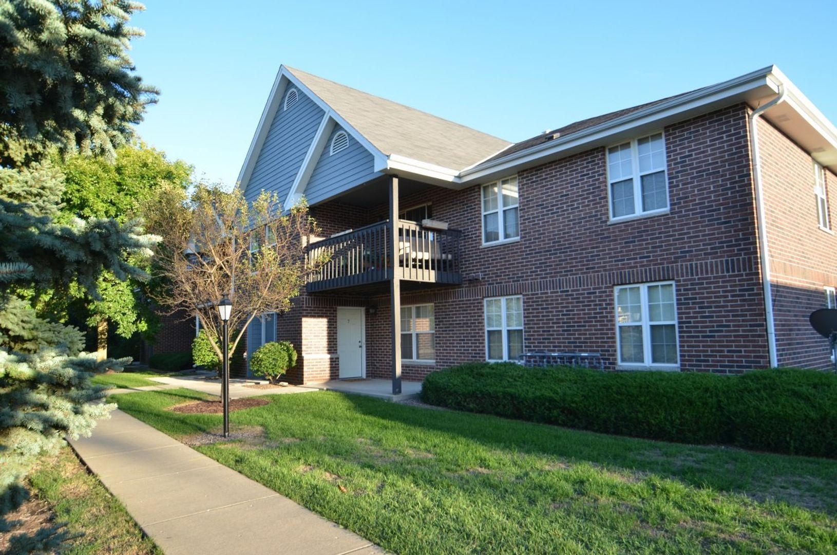 New Berlin Apartment: 17975 W. Greenfield Ave