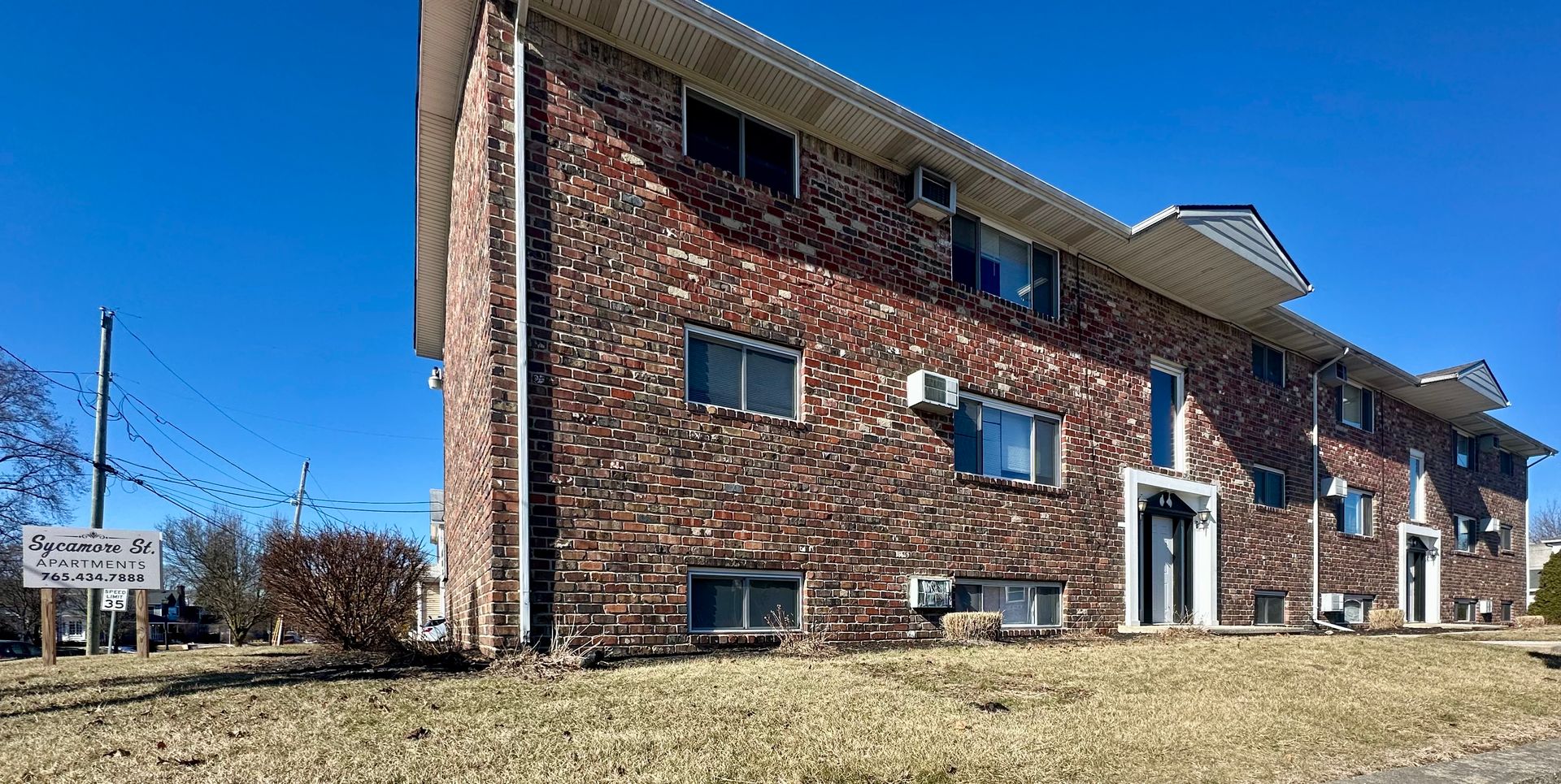 Kokomo Apartment: 1302 W Sycamore St