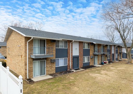 Comfortable, Affordable Living at First Flats 2 Beds — Kokomo, IN – photo 1