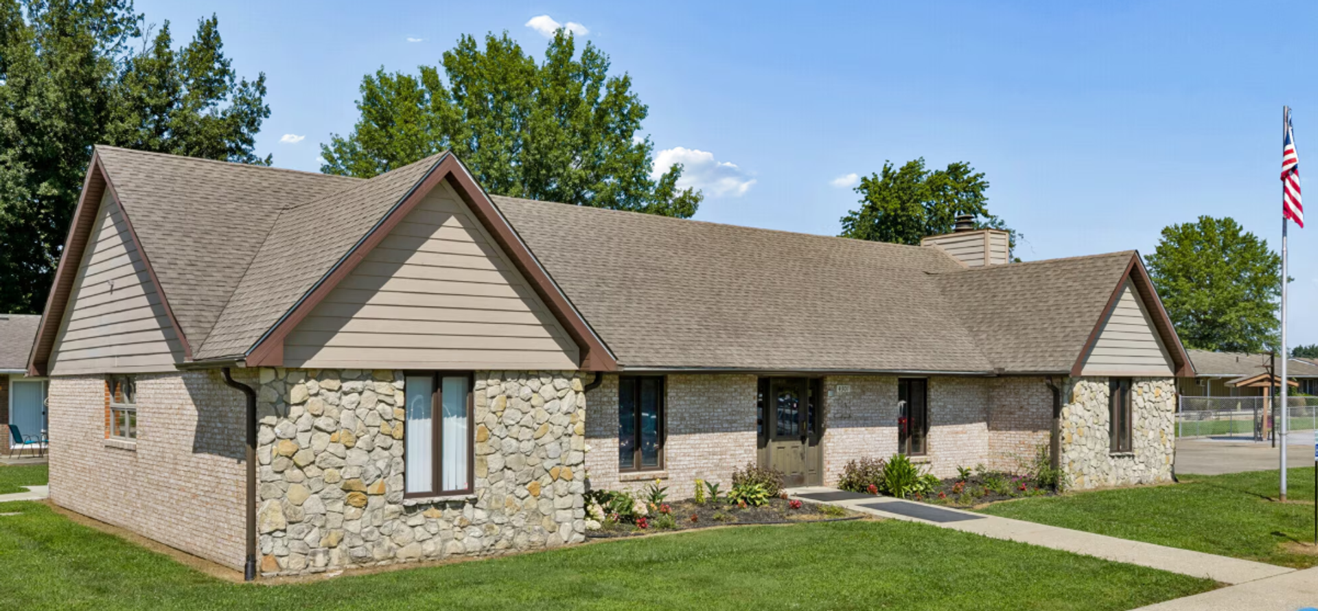 Terre Haute Apartment: 4301 S 6th Street