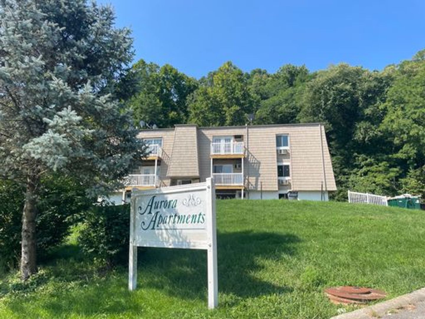 Aurora Apartment: 106 108 109 111 Dewer St. & 119-125 5th St.