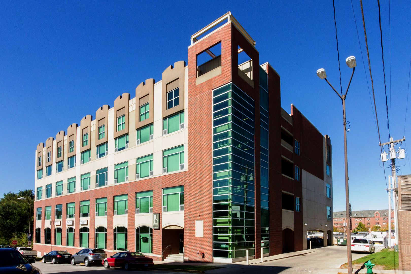 Ames Apartment: 2519 Chamberlain St.